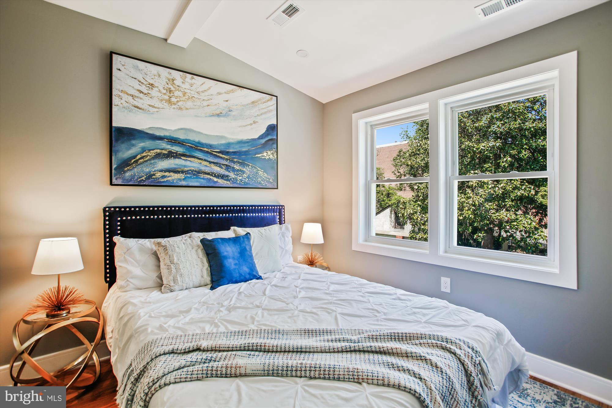 1014 KEARNY STREET NE