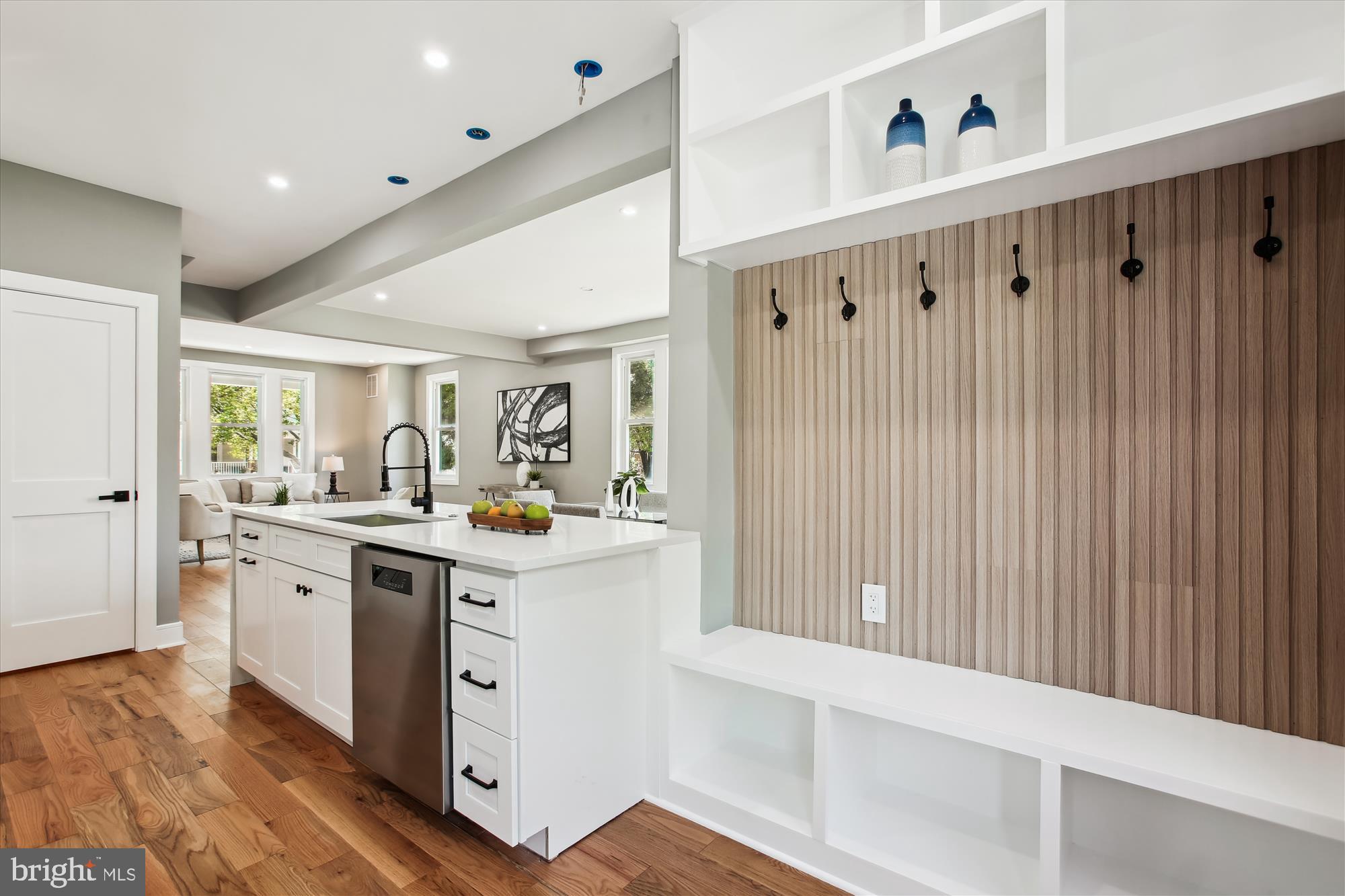 1014 KEARNY STREET NE