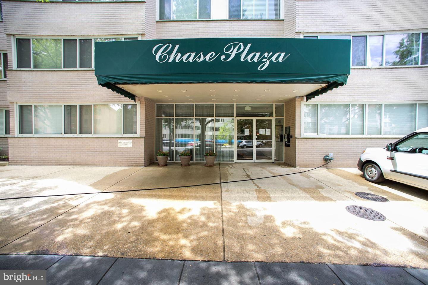 5406 CONNECTICUT AVENUE NW 705