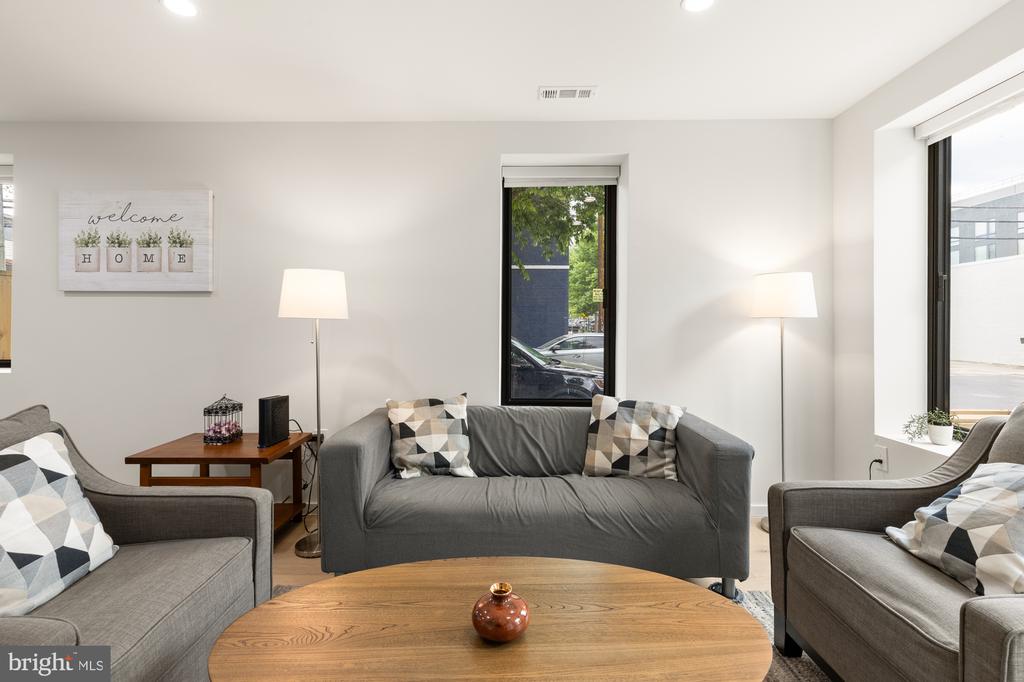 1146 16TH STREET NE A