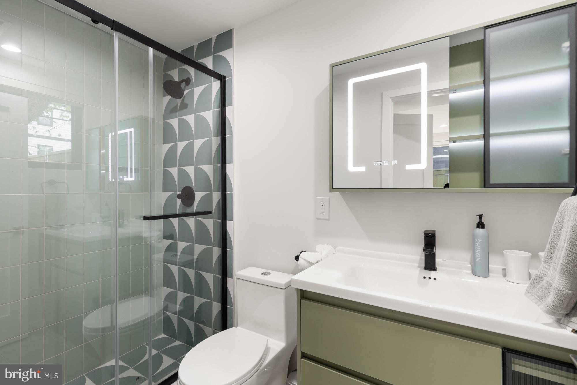 1146 16TH STREET NE A