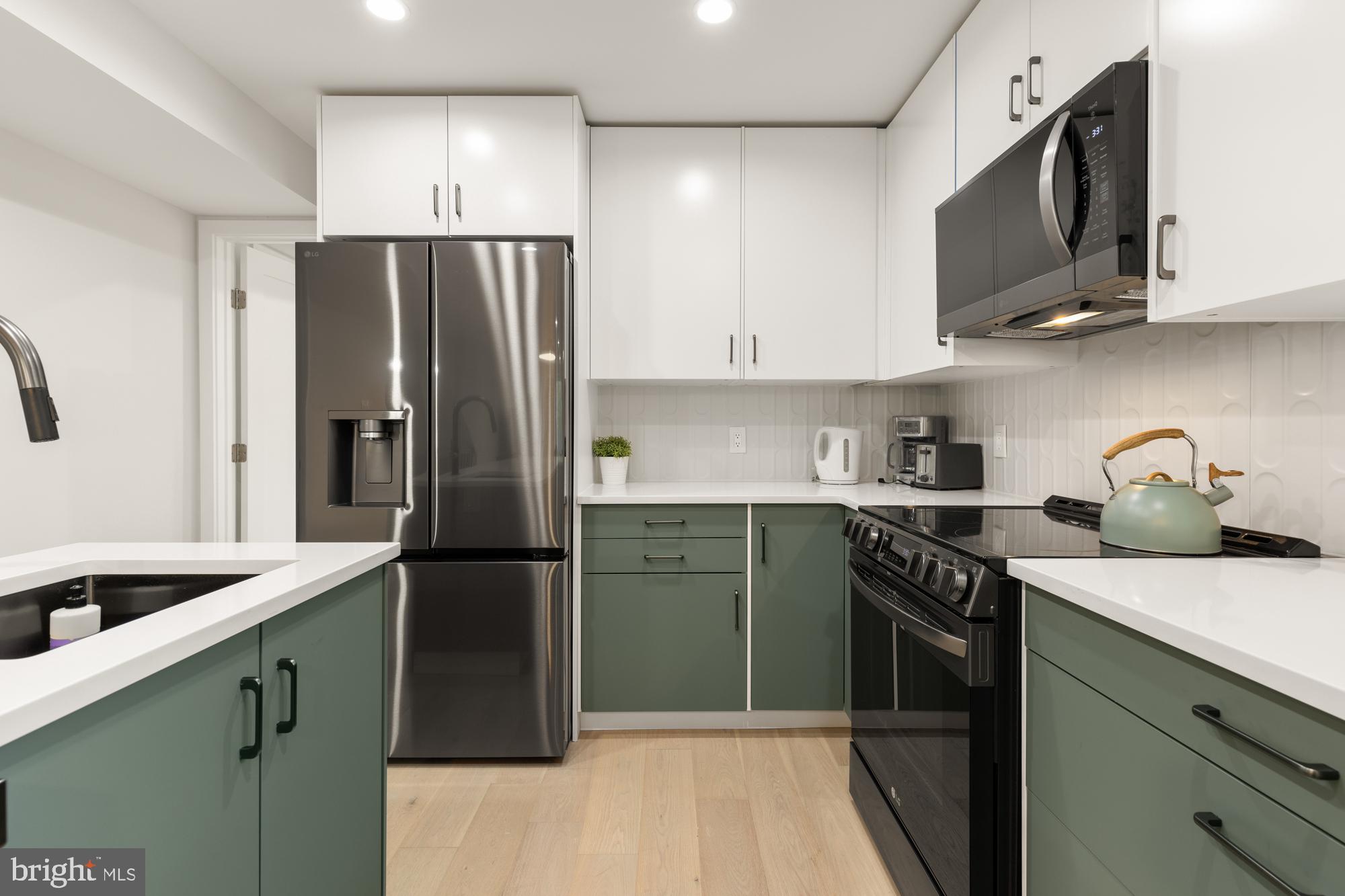 1146 16TH STREET NE A