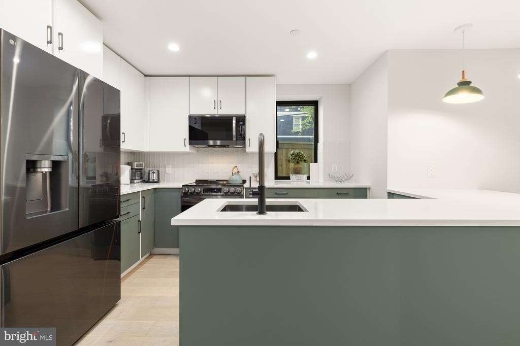 1146 16TH STREET NE A