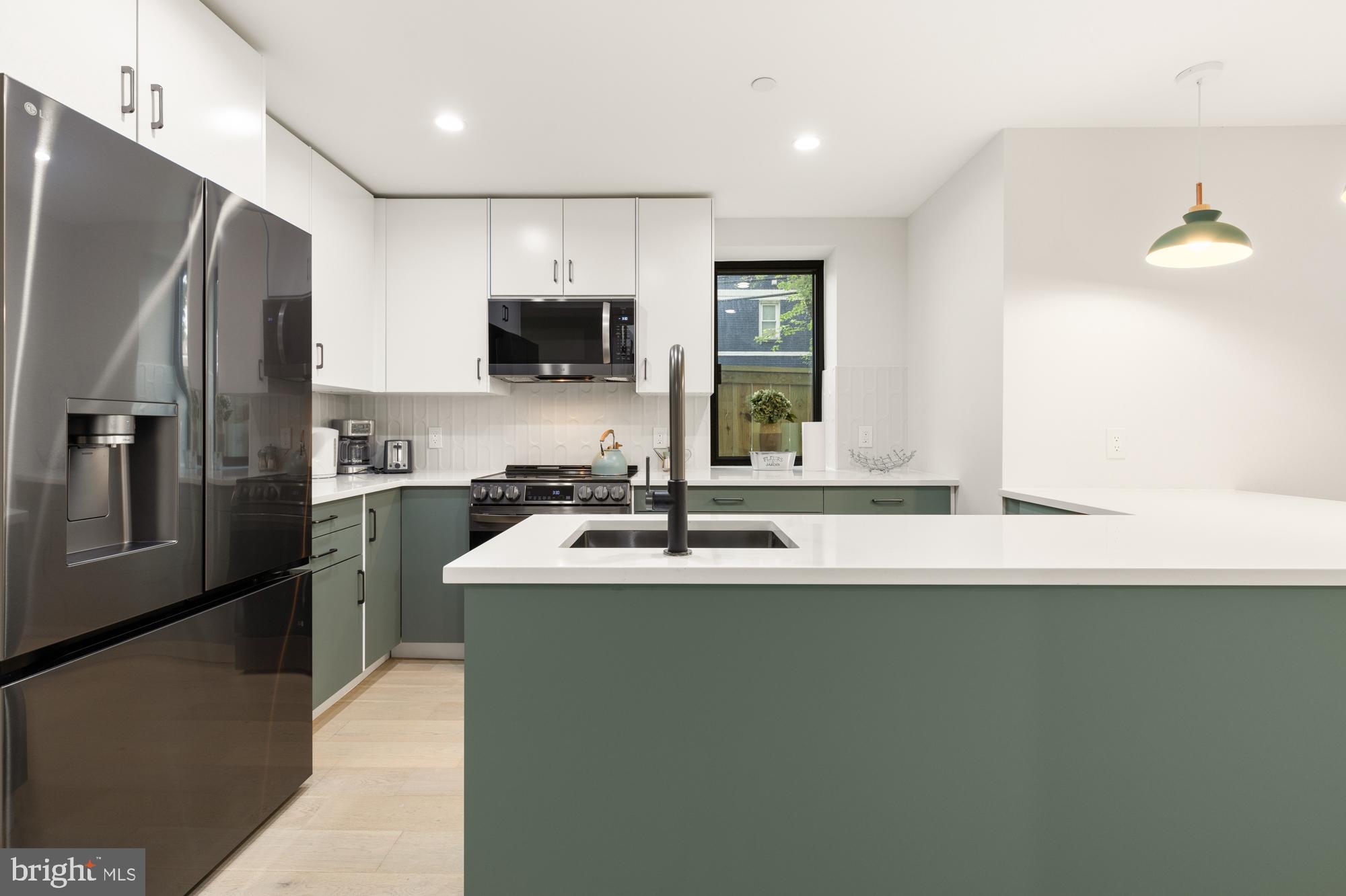 1146 16TH STREET NE A