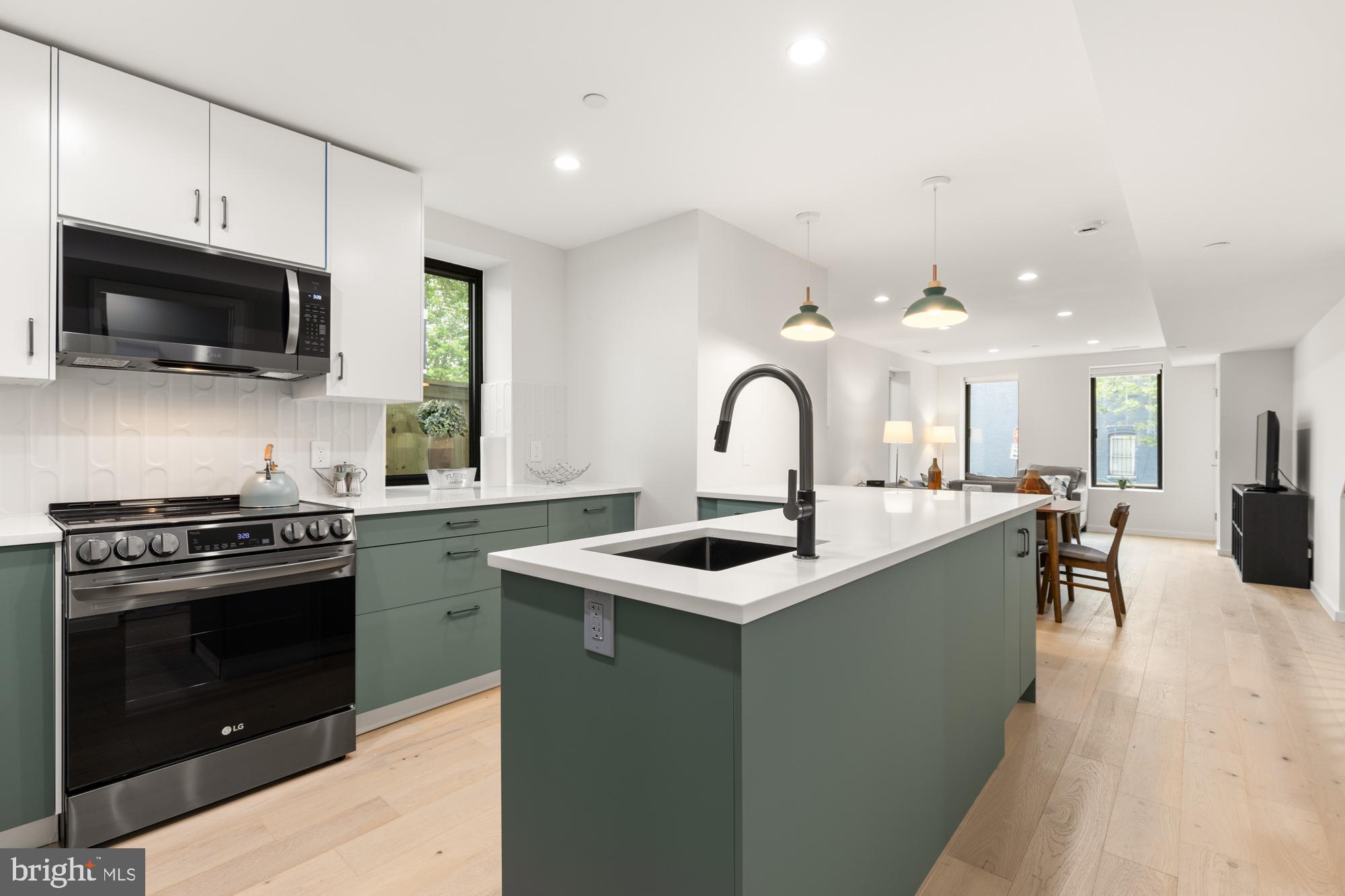 1146 16TH STREET NE A