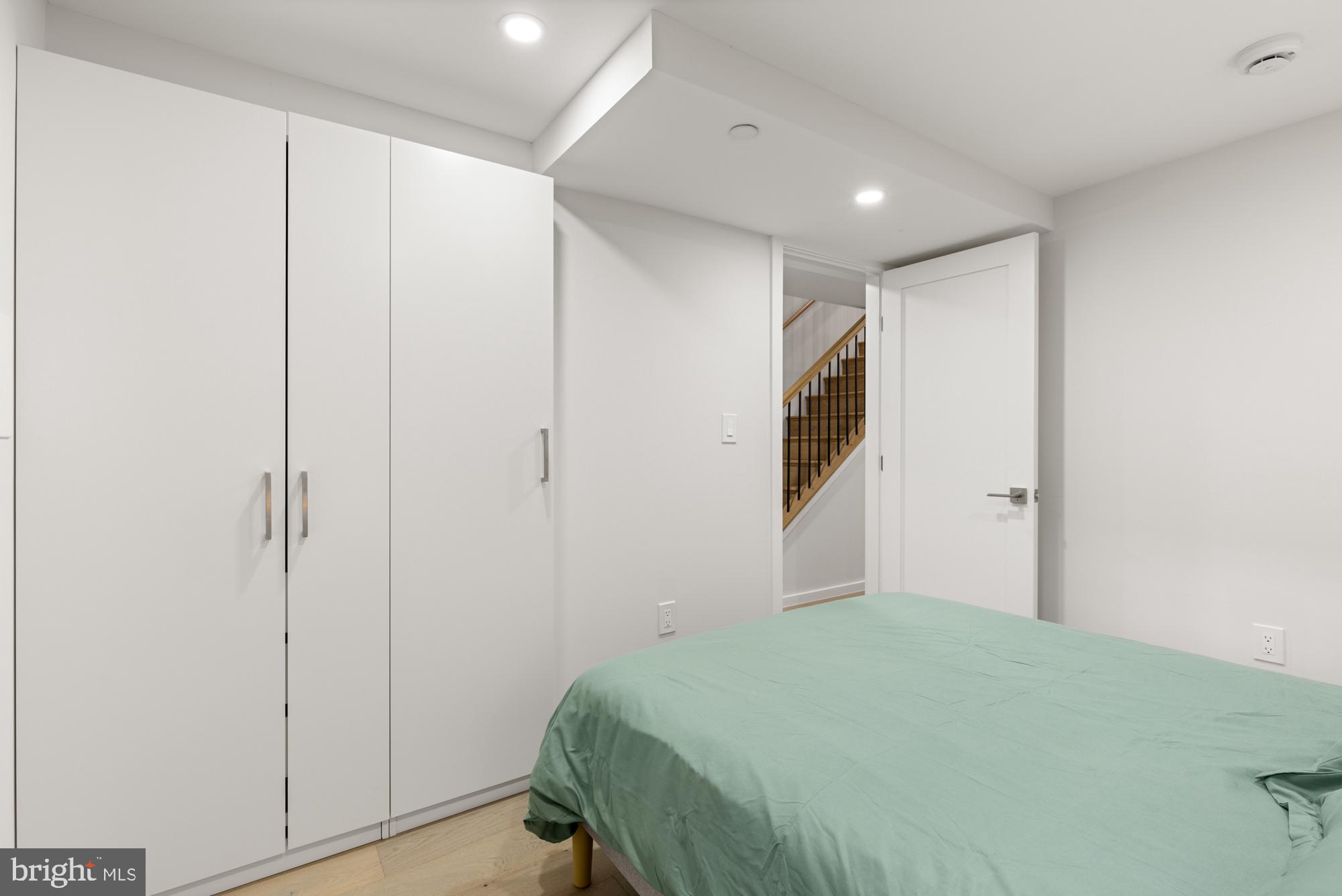 1146 16TH STREET NE A