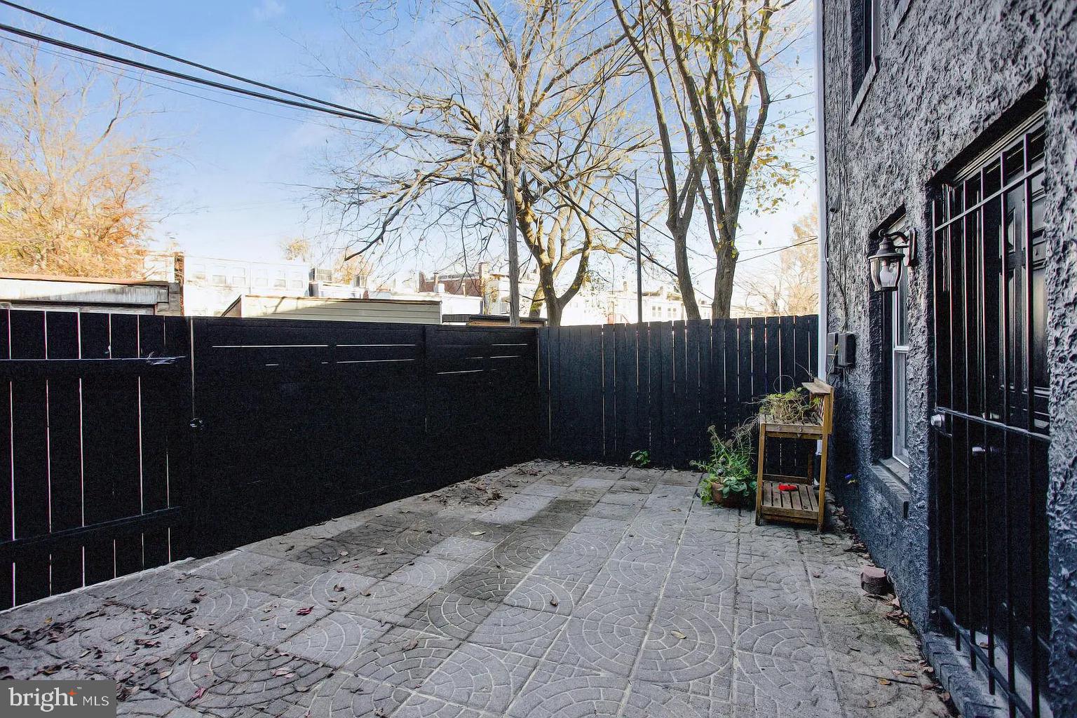 1507 FREEDOM WAY SE 2