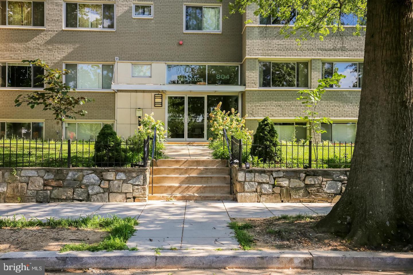804 TAYLOR STREET NW 201