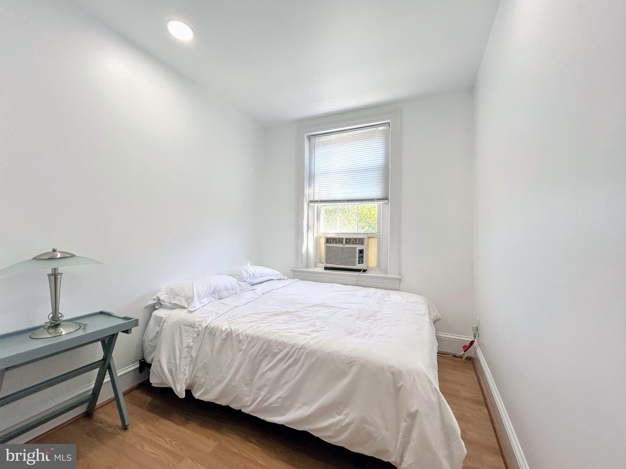 1544 INDEPENDENCE AVENUE SE 3