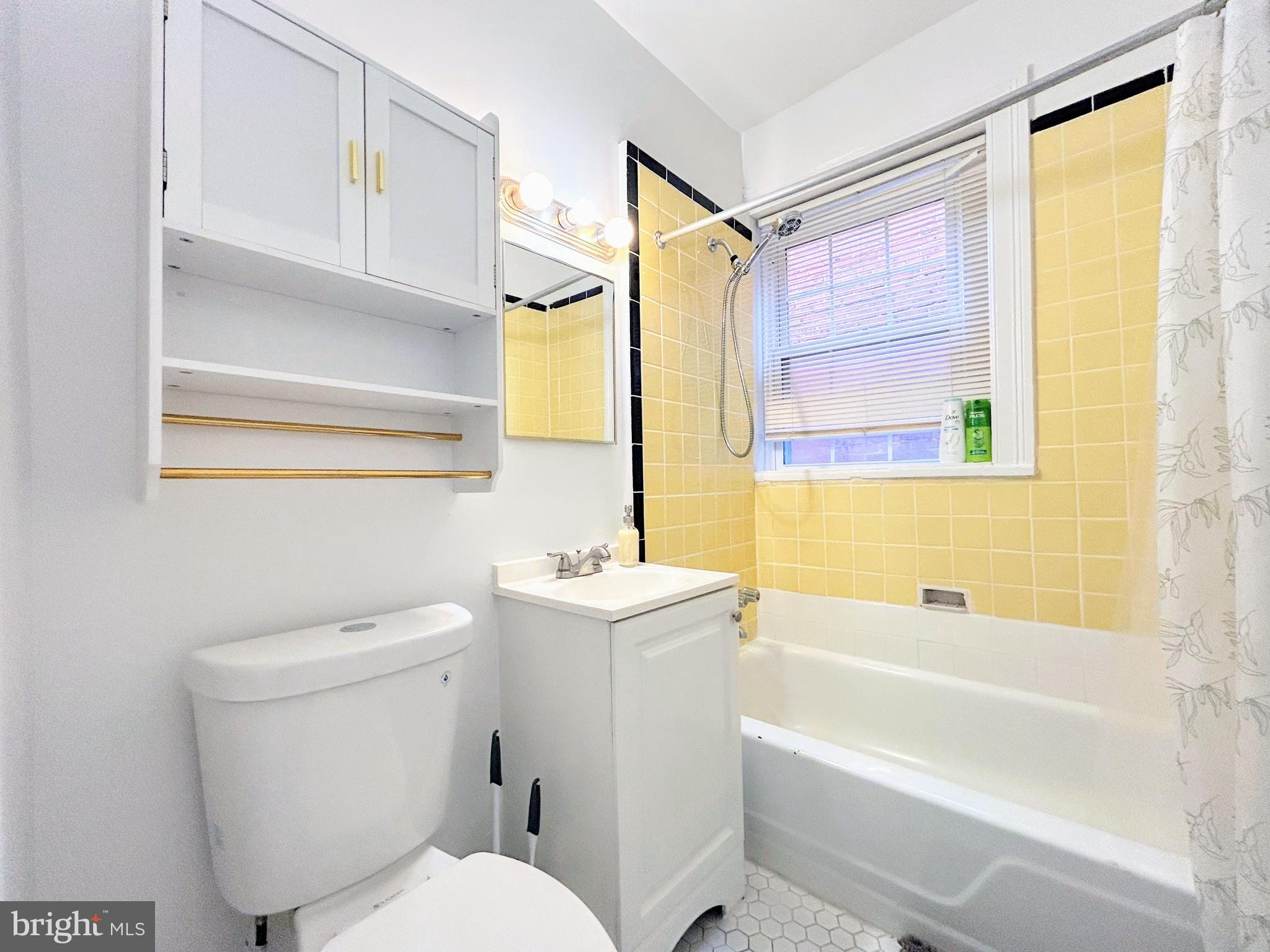 1544 INDEPENDENCE AVENUE SE 3