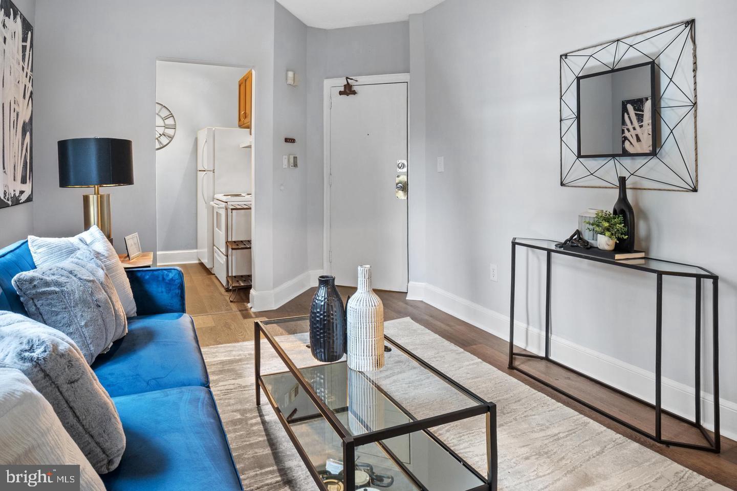 1125 MARYLAND AVENUE NE 6