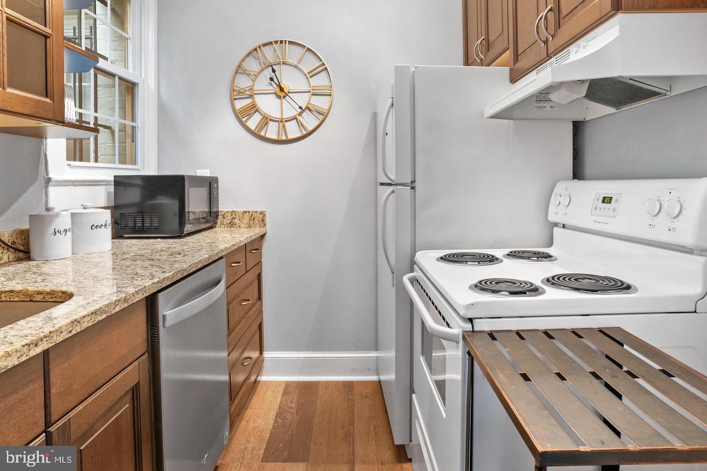 1125 MARYLAND AVENUE NE 6