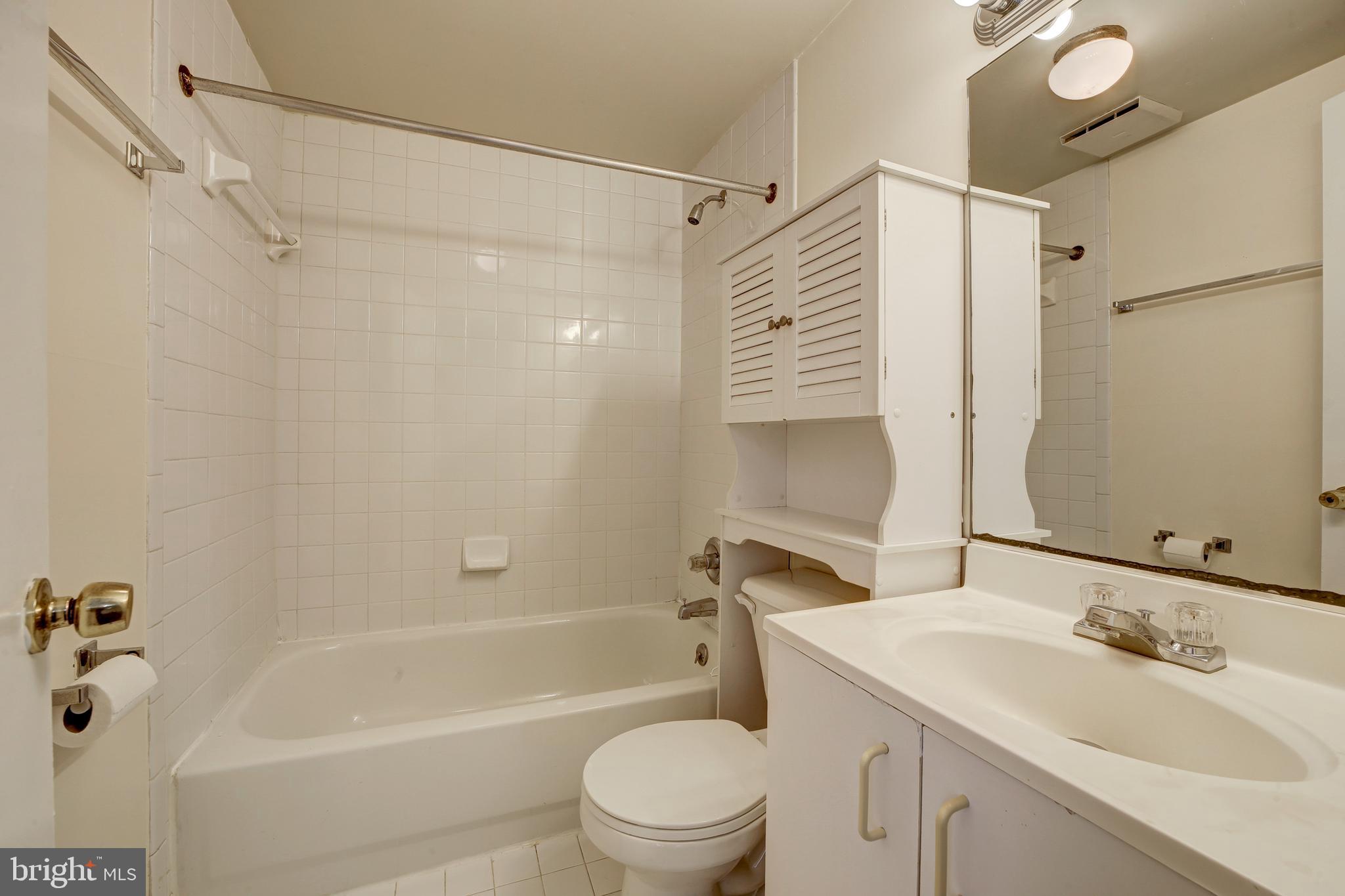 1239 VERMONT AVENUE NW 104