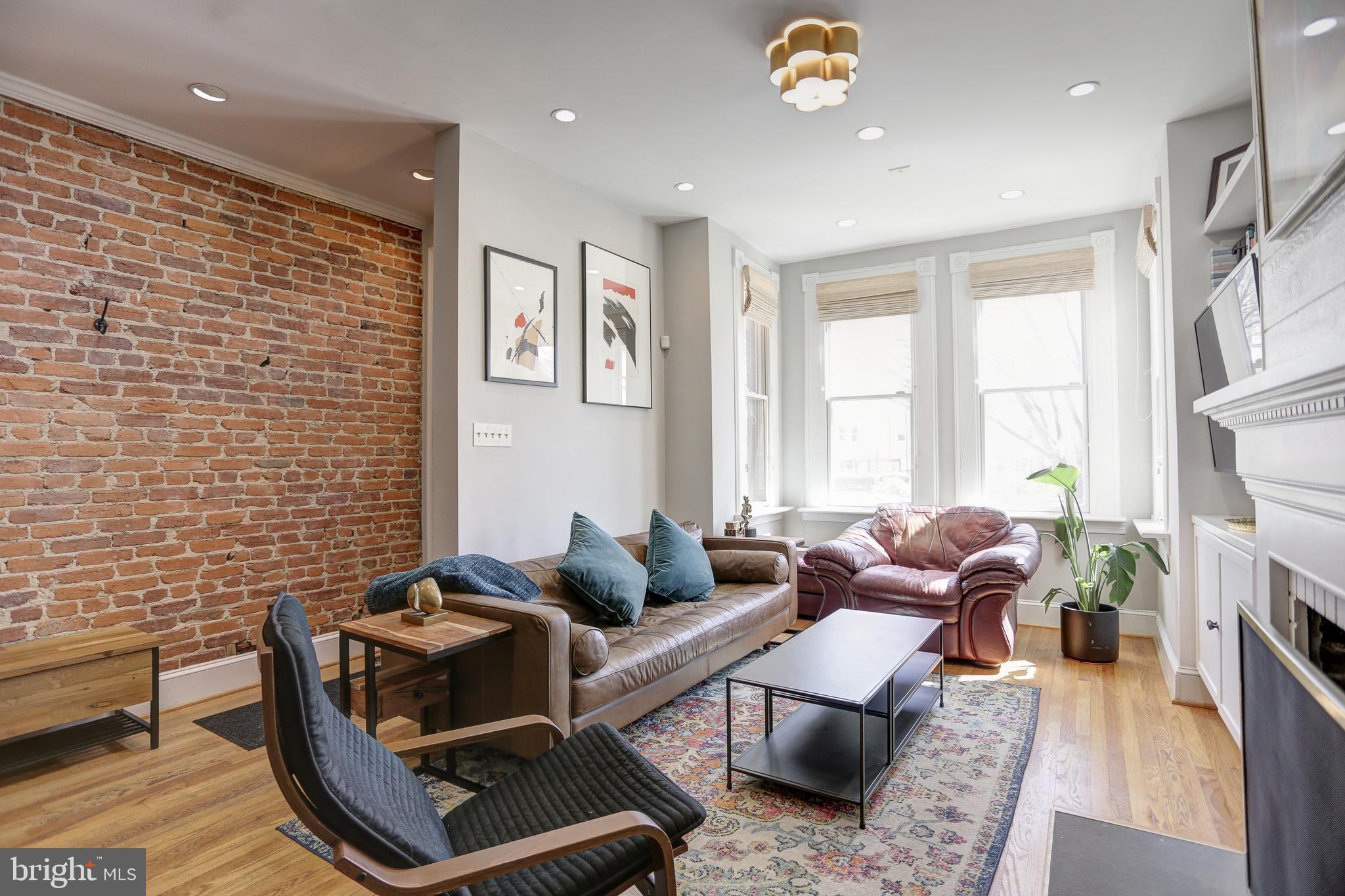 604 TENNESSEE AVENUE NE