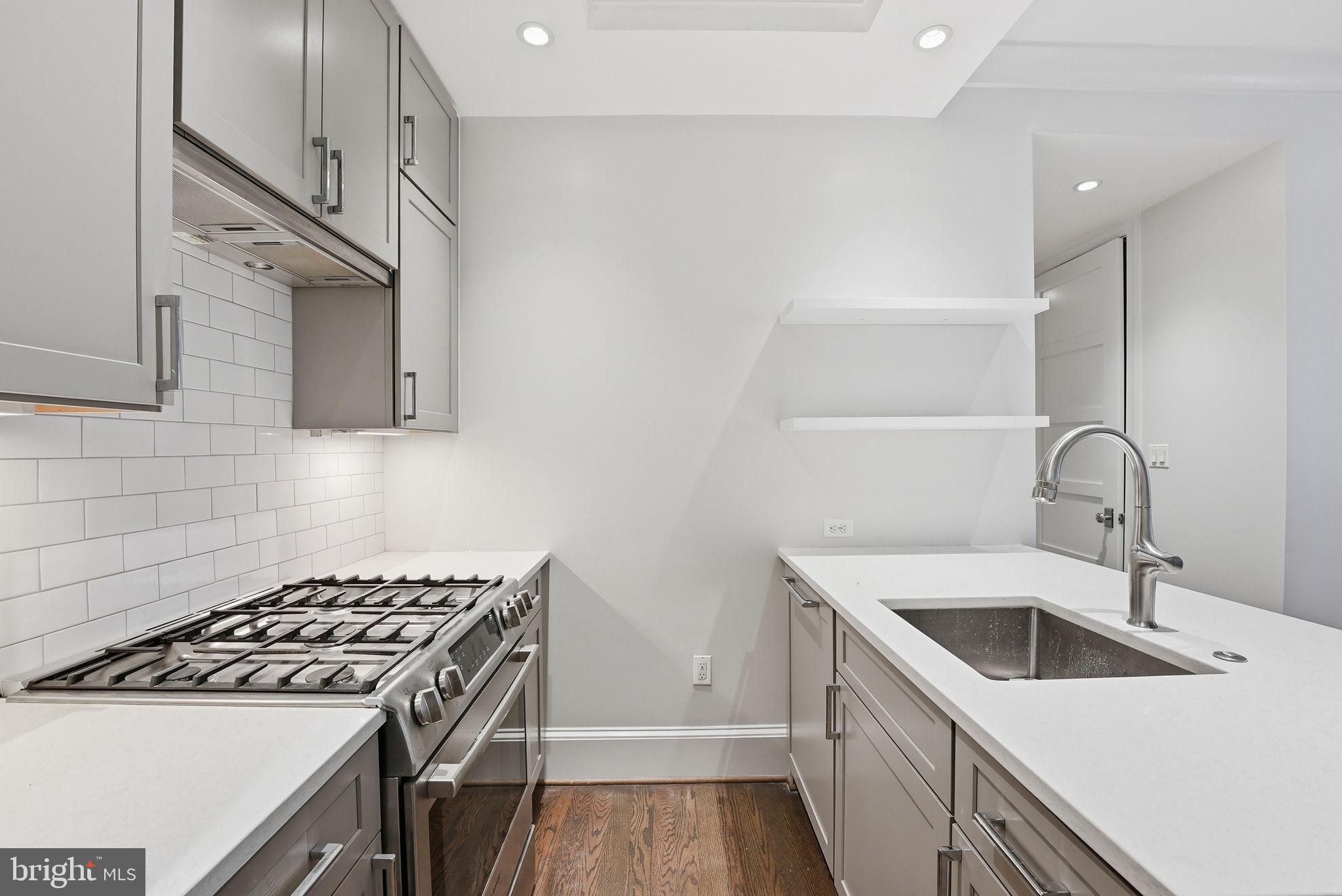 418 7TH STREET SE 101