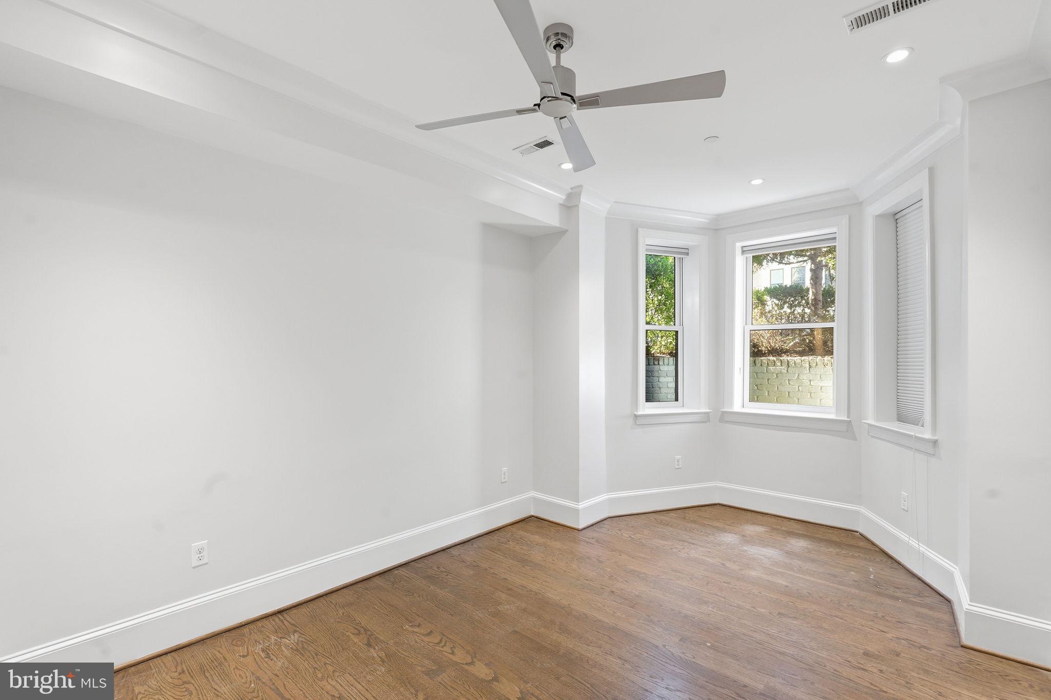 418 7TH STREET SE 101