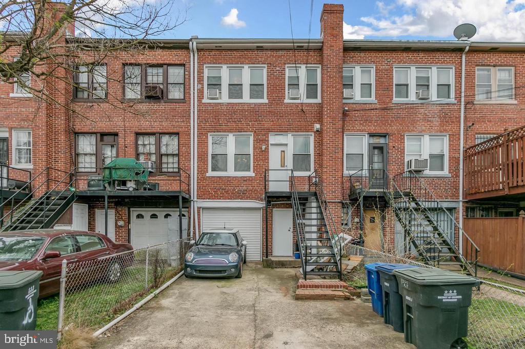 1305 RITTENHOUSE STREET NW
