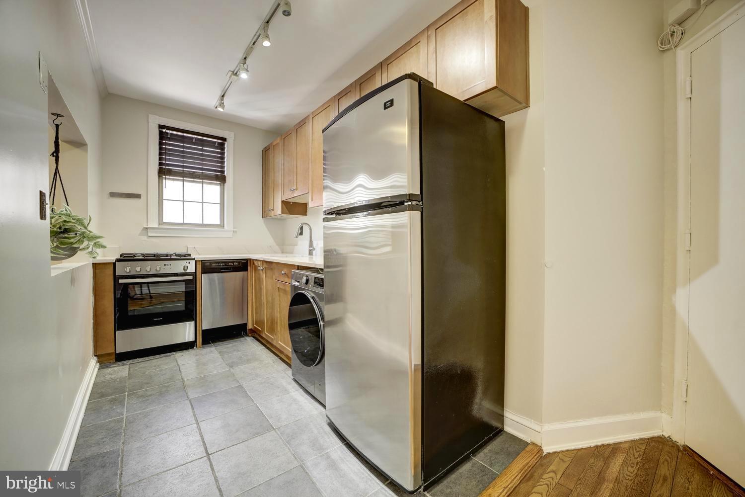 1439 EUCLID STREET NW 206