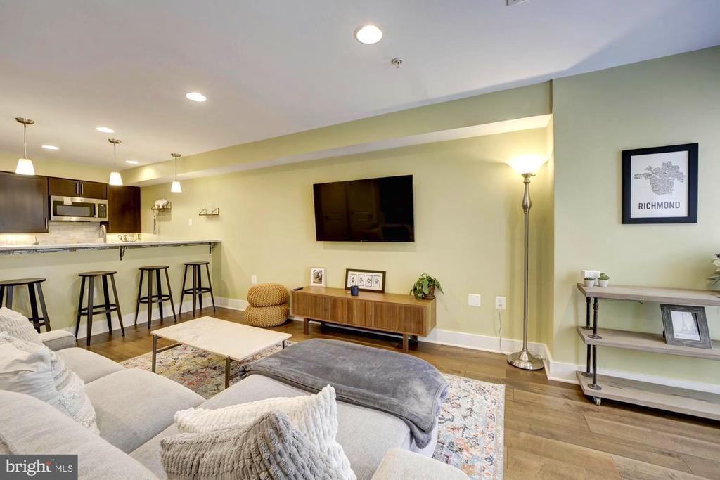 2505 17TH STREET NW 1