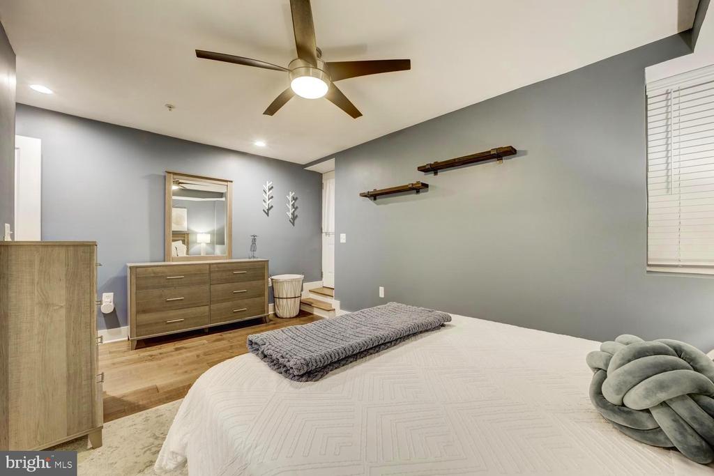 2505 17TH STREET NW 1