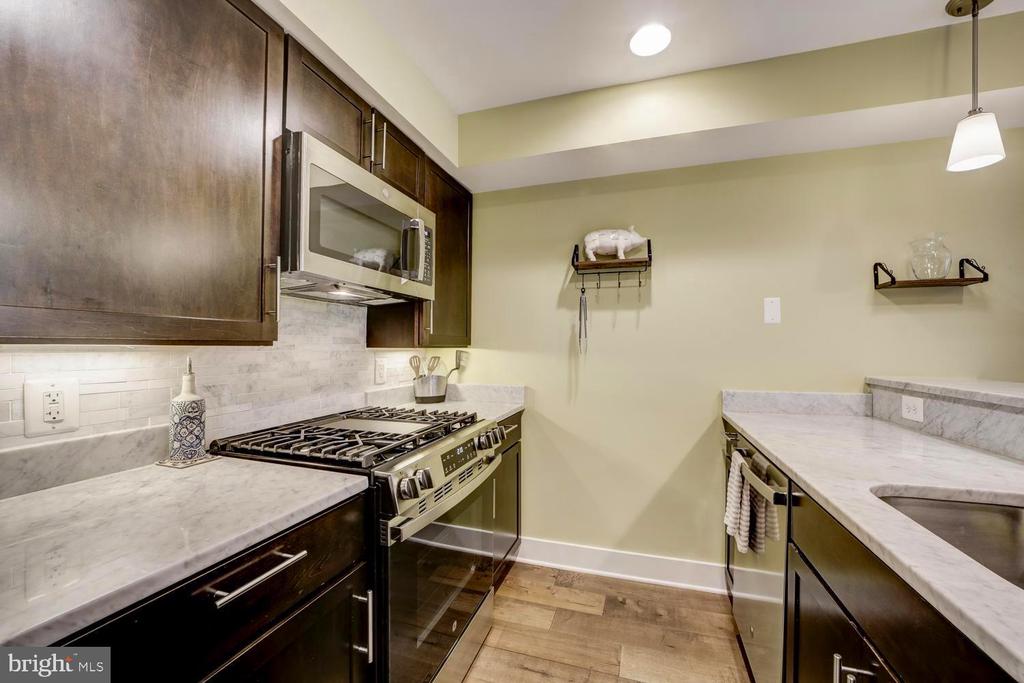 2505 17TH STREET NW 1