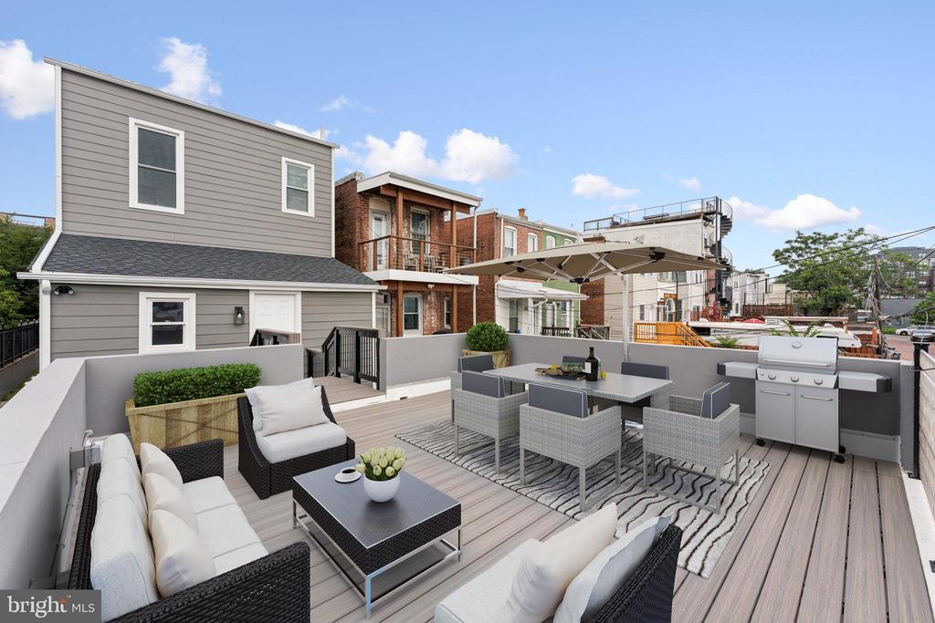 2105 4TH STREET NE