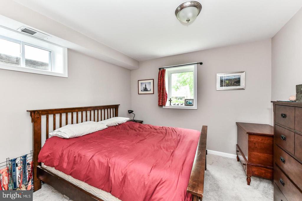 2013 FRANKLIN STREET NE