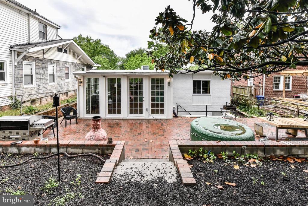2013 FRANKLIN STREET NE