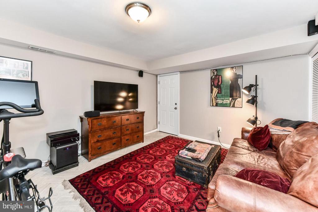 2013 FRANKLIN STREET NE