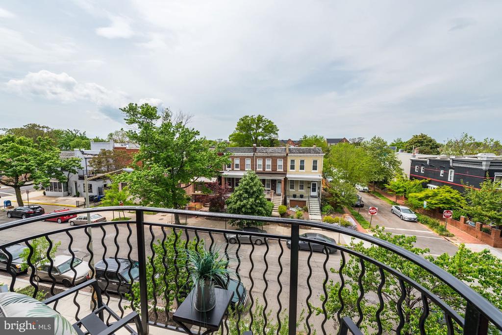 401 13TH STREET NE 403