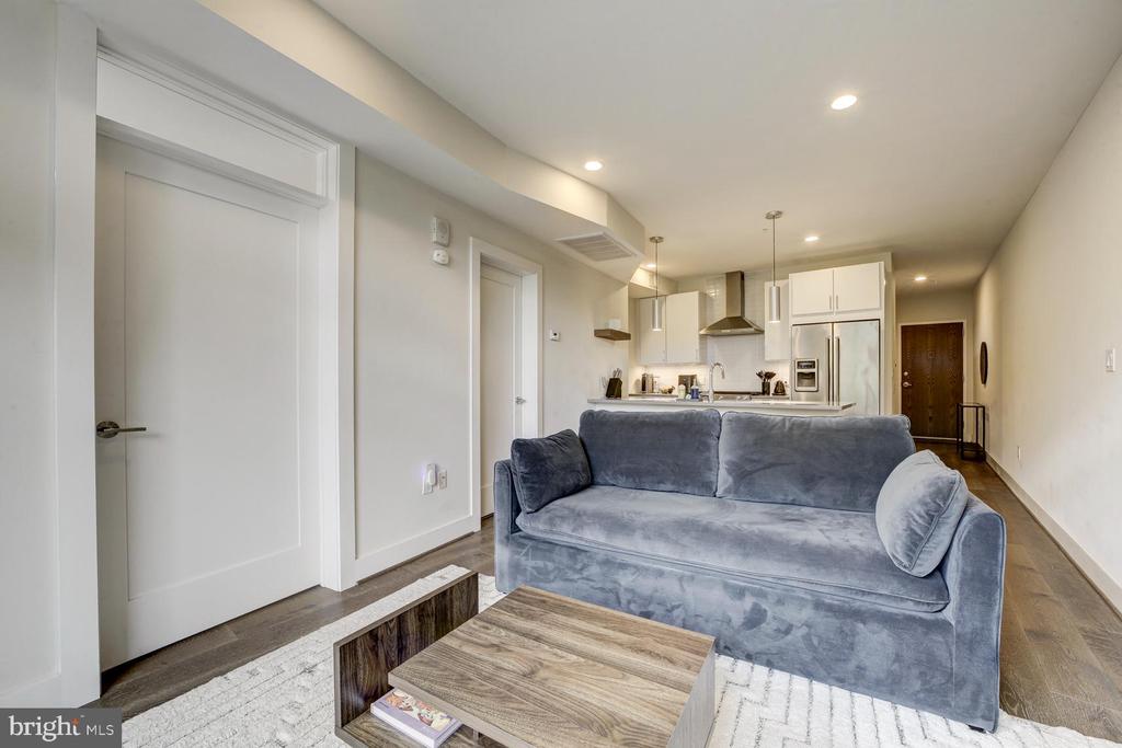 2337 CHAMPLAIN STREET NW Unit: 104