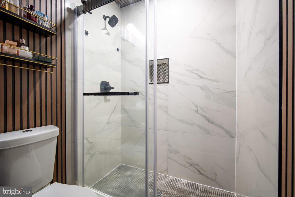 1626 K STREET NE Unit: B