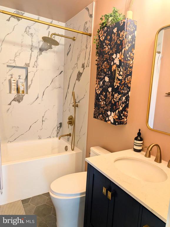 51 RHODE ISLAND AVENUE NW Unit: 3