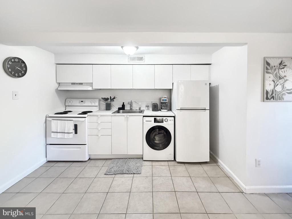 1523 PENNSYLVANIA AVENUE SE Unit: 2