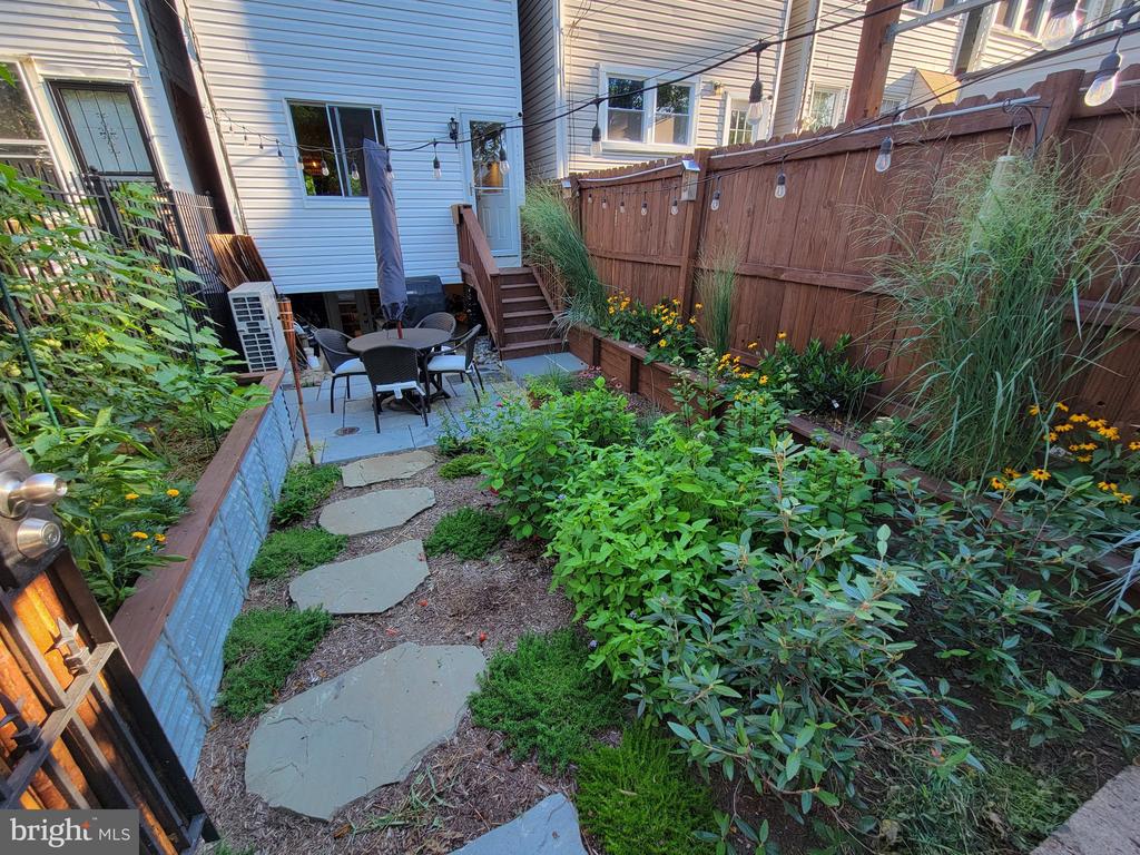 314 BRYANT STREET NE
