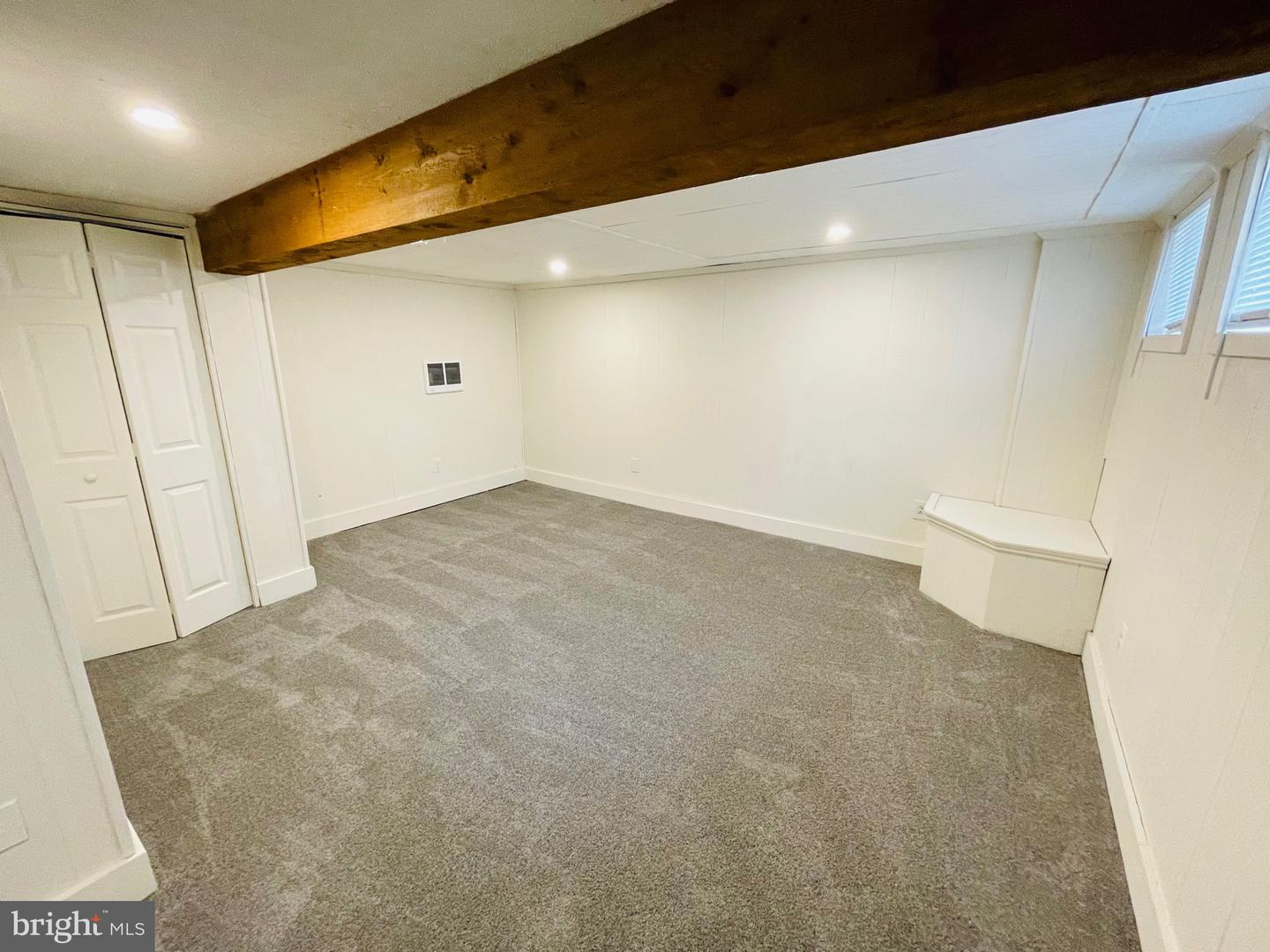 574 West Ct