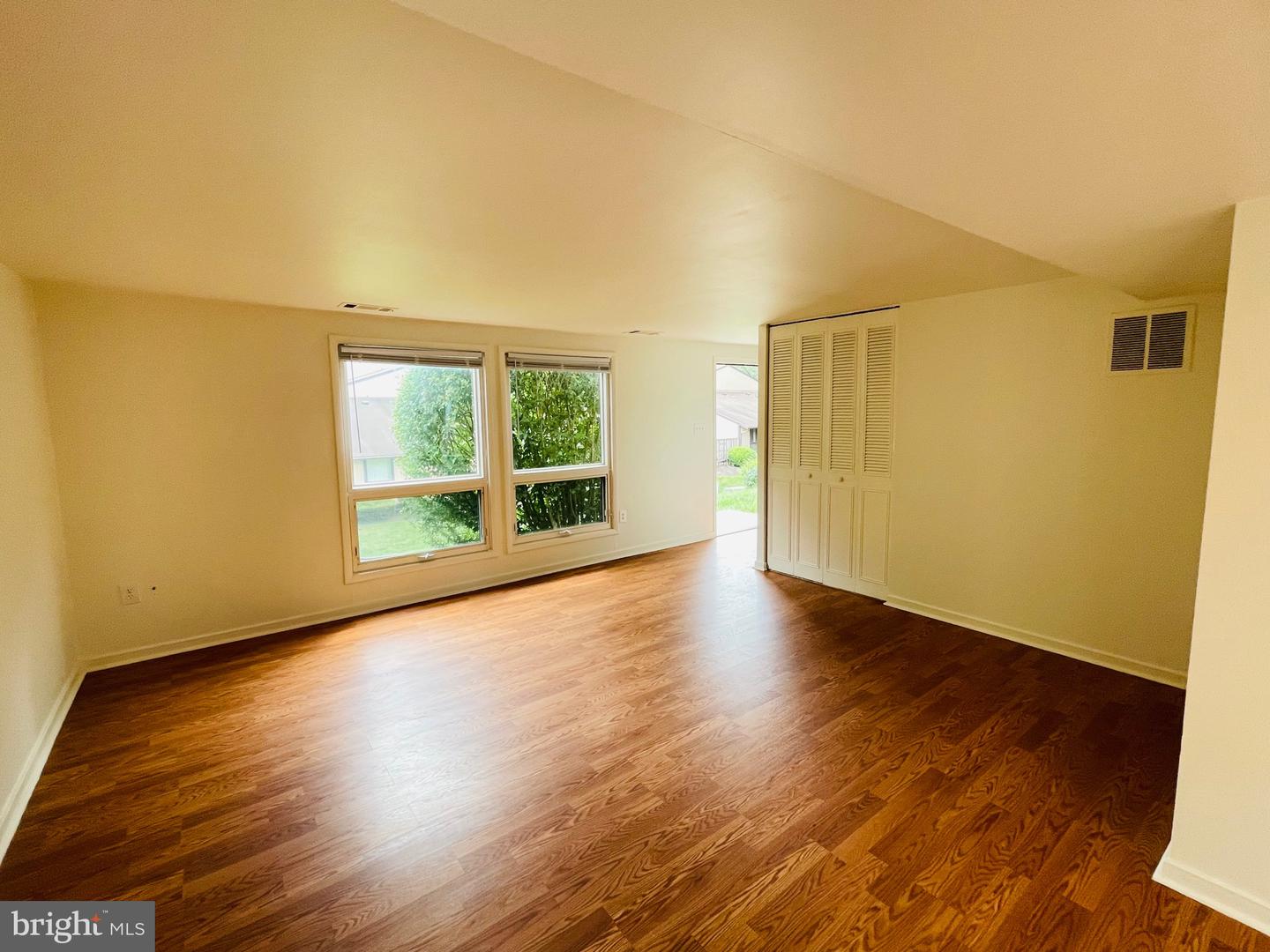 574 West Ct