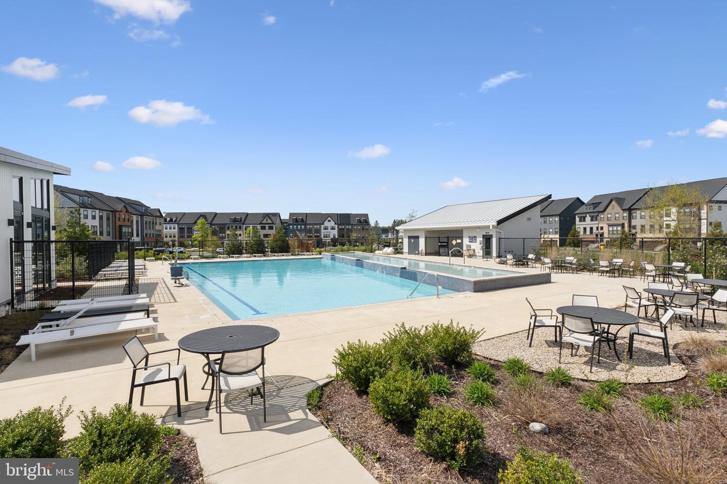 7828 Yona Ct