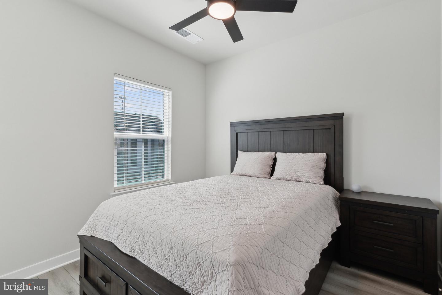 7828 Yona Ct