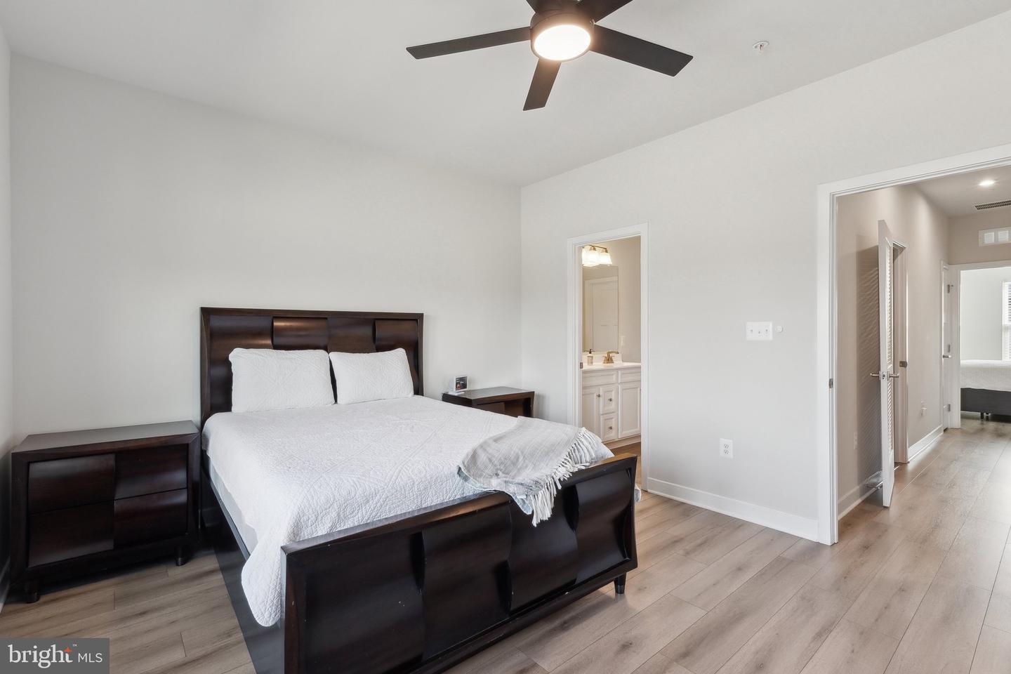 7828 Yona Ct