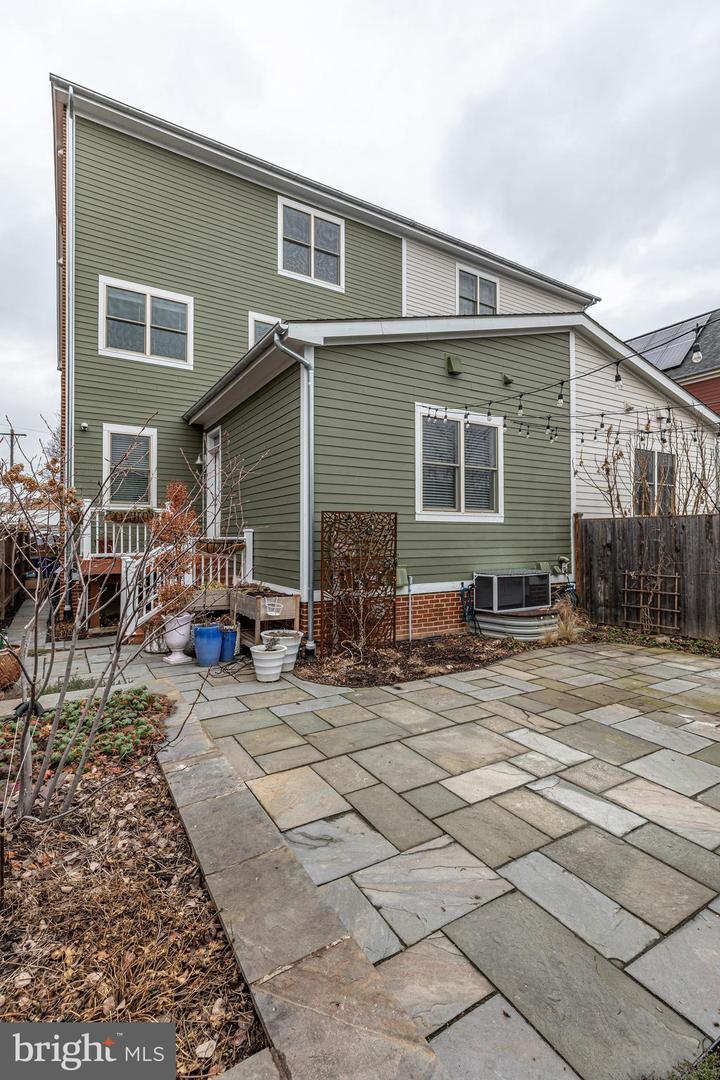 508 N Bentz St