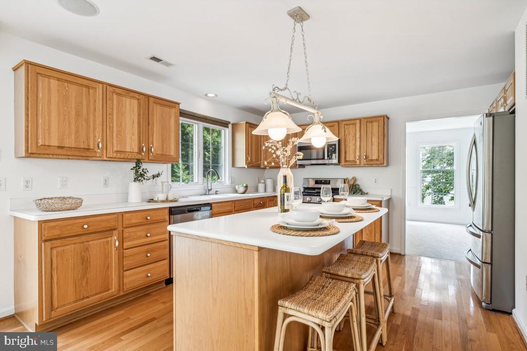 1037 Lindfield Dr