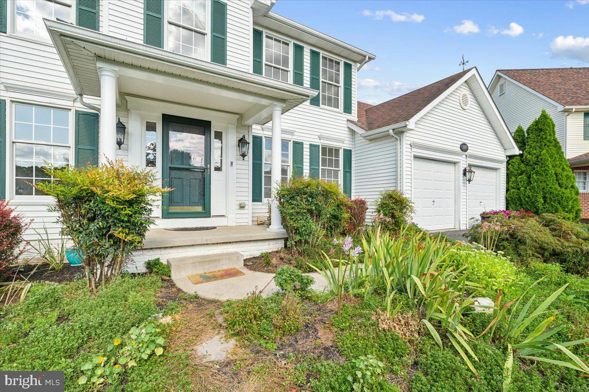 1037 Lindfield Dr