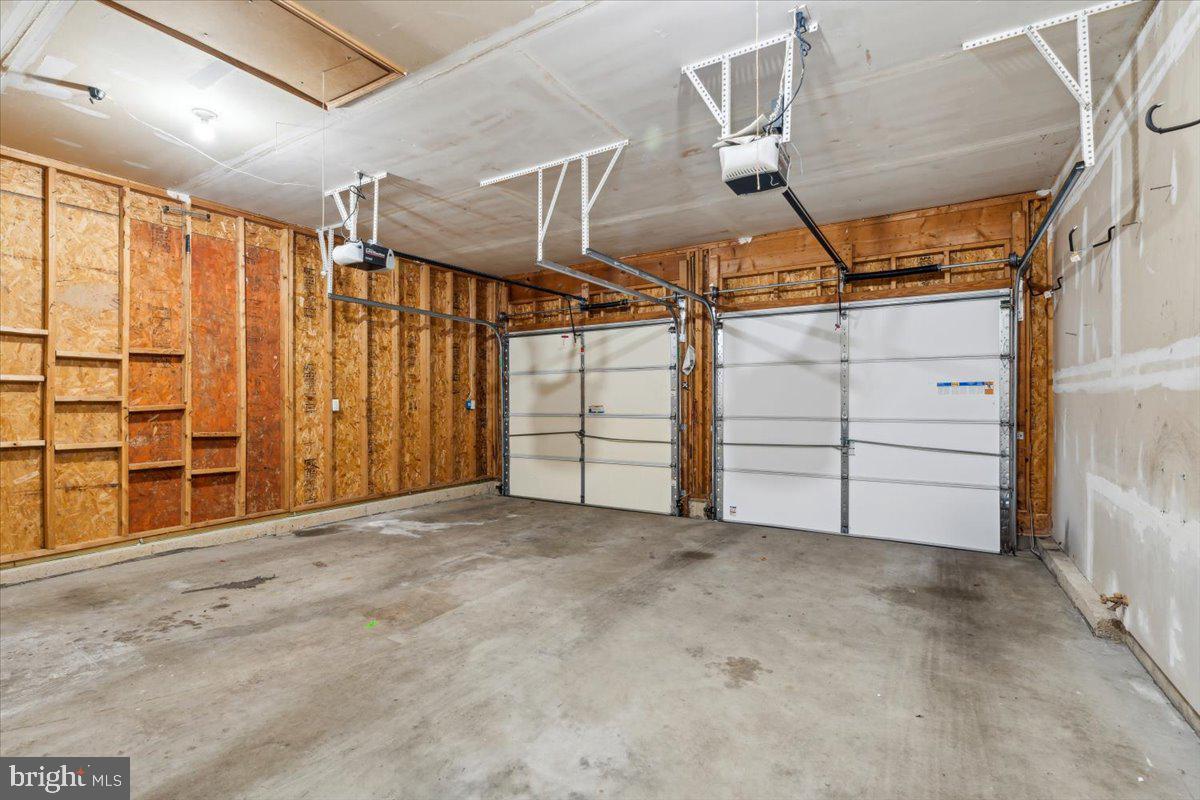 1037 Lindfield Dr