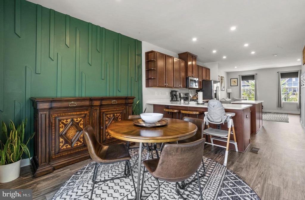 6636 BALLENGER RUN BOULEVARD