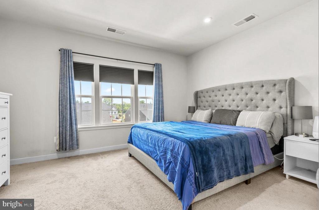 6636 BALLENGER RUN BOULEVARD