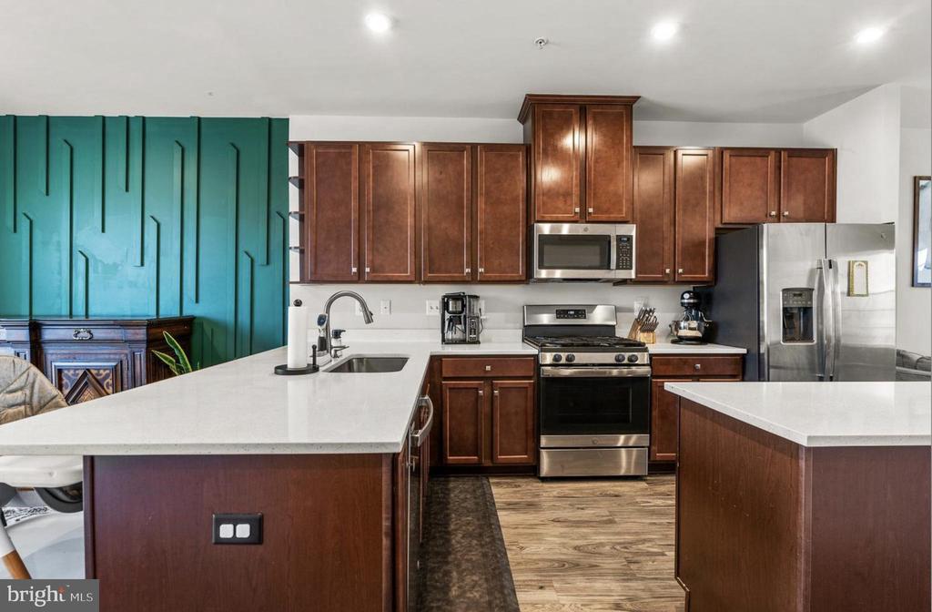 6636 BALLENGER RUN BOULEVARD