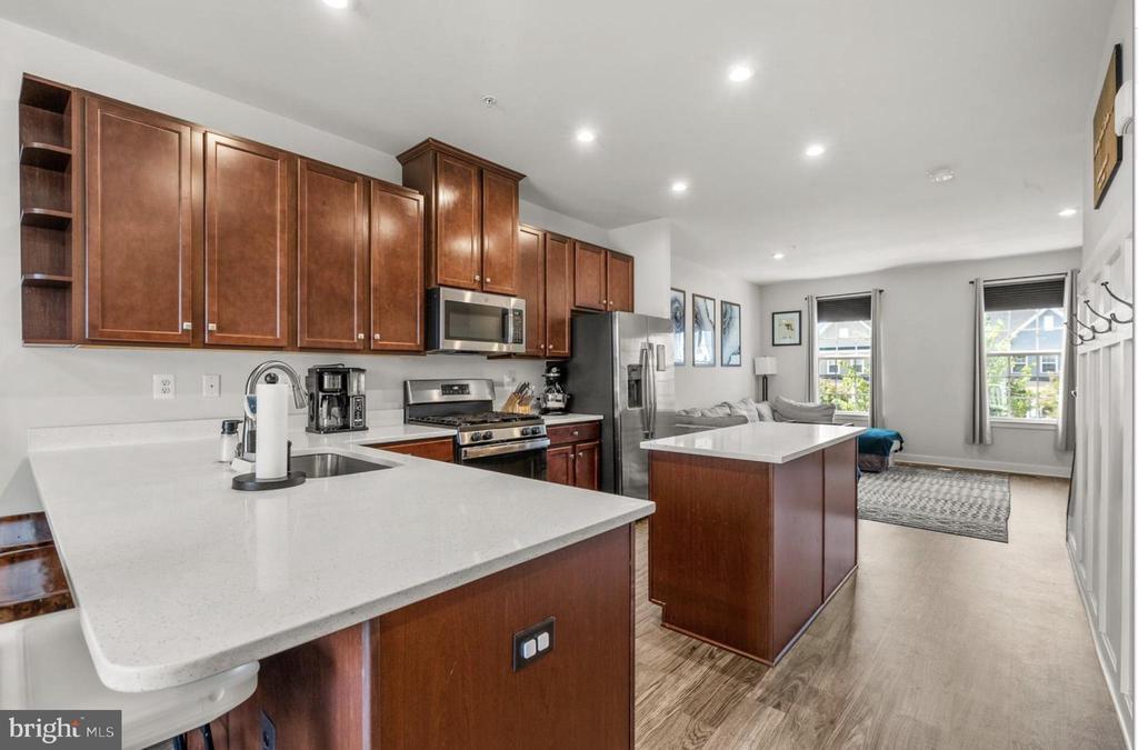 6636 BALLENGER RUN BOULEVARD