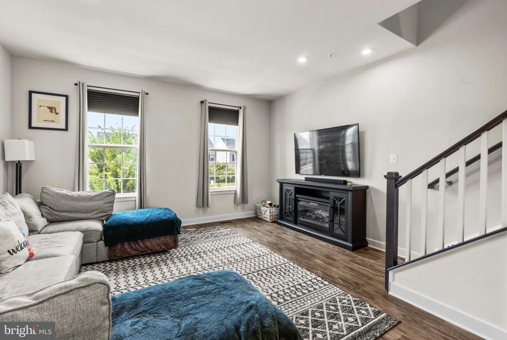 6636 BALLENGER RUN BOULEVARD