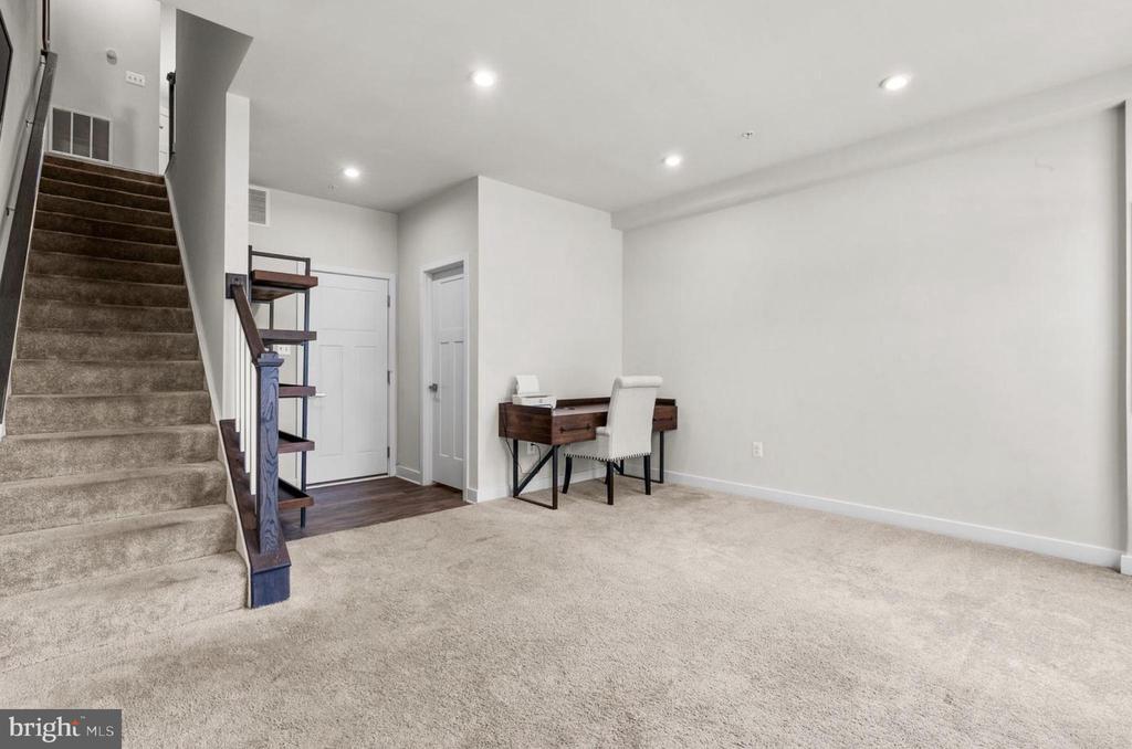 6636 BALLENGER RUN BOULEVARD